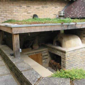 Oven and green roof, four grand-mere, 950B+ brick oven, pizza oven, Beckenham