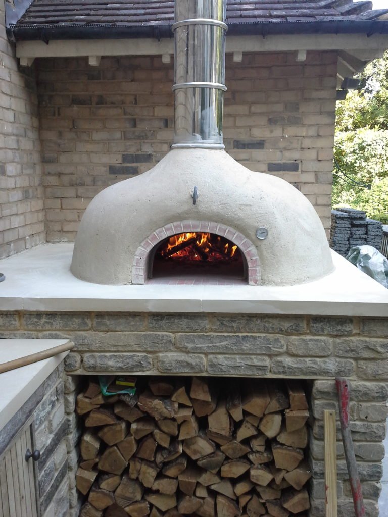 F950 brick oven, four grand-mere, wood-fired oven, pizza oven, beckenham