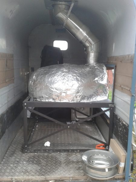 Horse box pizza oven, Leather and Willow, Four Grand Mere, F1030CC+, Le Grand Flamme, mobile catering, wood-fired oven, insulation,