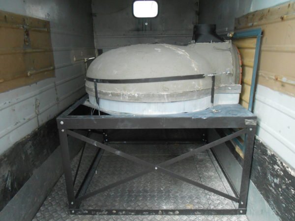 Horse box pizza oven, Leather and Willow, Four Grand Mere, F1030CC+, Le Grand Flamme
